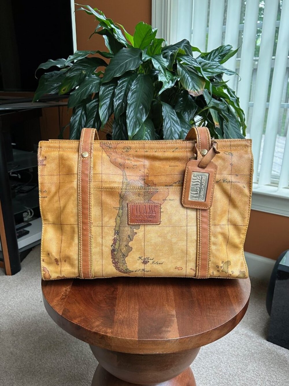 ALVIERO MARTINI Geo Classic Tote Bag, Honey Tan